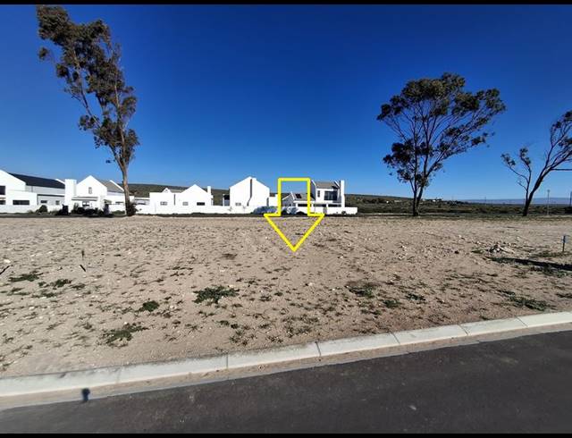 LAND FOR SALE IN BRITANNIA BAY
